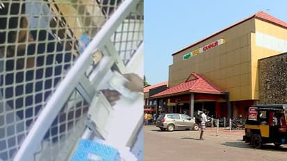 റെയില്വെ സ്റ്റേഷനില് നിര്ത്തിയിട്ട ജീപ്പില് നിന്ന് ഒപ്പിട്ട ചെക്ക് തട്ടിയെടുത്ത് പണം തട്ടി