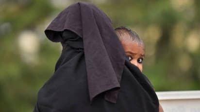 লকডাউনে ১৪০০ কিমি রাস্তা পাড়ি দিয়েছিলেন যেই ছেলেকে বাঁচাতে আজ সেই সন্তানই ইউক্রেনে আটকে থাকায় চিন্তিত মা