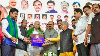 ಶಿಕಾರಿಪುರ ಜನರ ಋಣದ ಬಗ್ಗೆ ಮಾತನಾಡಿದ ಯಡಿಯೂರಪ್ಪ, ಬೆಂಕಿಯ ಚೆಂಡು ಎಂದ ಈಶ್ವರಪ್ಪ