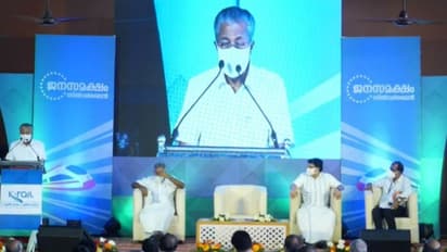 സിൽവർ ലൈനിൽ ജനങ്ങളിലേക്കിറങ്ങി ആശങ്കയകറ്റും, വികസനത്തിനായി സ്ഥലം വിട്ടു കൊടുക്കേണ്ടവർ അതു ചെയ്യണം; പിണറായി