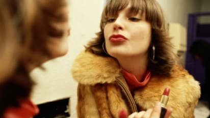 শুধুই সৌন্দর্য বাড়ায় না, শাস্ত্র মতে ঠোঁট দেখেই বুঝে নিন কেমন মনের মানুষ আপনার সঙ্গী