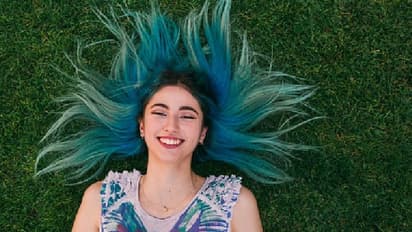 কালার করা চুলের যত্ন নিতে মেনে চলুন এই ১০ টোটকা, জেনে নিন কী ব্যবহার করবেন