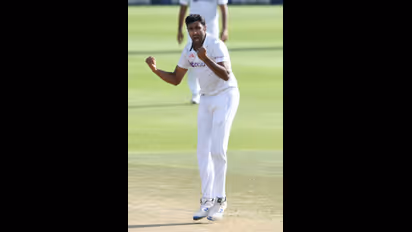 രണ്ടാം ടെസ്റ്റില് ഇന്ത്യക്കെതിരെ ബംഗ്ലാദേശിന് ഭേദപ്പെട്ട തുടക്കം, ഓപ്പണര്മാര് പുറത്ത്