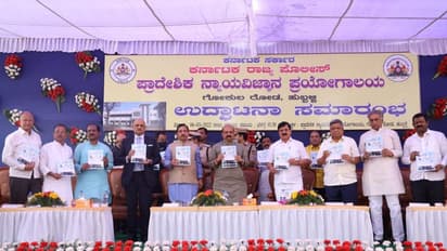 ವೇದಿಕೆ ಮೇಲೆಯೇ ಜಗದೀಶ್ ಶೆಟ್ಟರ್ ಅಸಮಾಧಾನ: ಸ್ಥಳದಲ್ಲೇ ಬಗೆಹರಿಸಿದ ಬೊಮ್ಮಾಯಿ