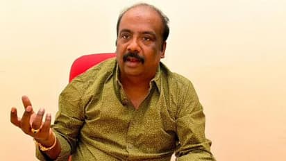 சசிகலாவை ‘பாம்பு’ன்னு கிண்டலடித்த மருது.?! தாறுமாறாகத் தாக்கும் தியாகத் தாயின் விழுதுகள்