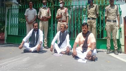 Telangana: ప్రజాస్వామ్య చరిత్రతో చీకటి రోజు.. స్పీకర్ నిర్ణయం పై బీజేపీ ఎమ్మెల్యేల ఫైర్ !