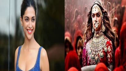 International Women Day 2022: मीनाक्षी शेषाद्री से लेकर कंगना तक वो एक्ट्रेस जिनके सामने फीके नजर आए‘हीरो’