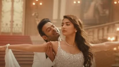 Radhe Shyam song teaser : പ്രണയ ജോഡികളായി പ്രഭാസും പൂജ ഹെഗ്‍ഡെയും, 'രാധേ ശ്യാം' ഗാനത്തിന്റെ ടീസര്‍