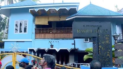 വർക്കലയിലെ തീപിടിത്തം; എല്ലാ മുറികളിലും എസി, പുക പുറത്ത് പോയില്ല, ഇൻറീരിയർ ഡിസൈനും അപകടതോത് കൂട്ടി