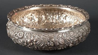 Life Management: बूढ़े ने पूरी उम्र कीमती बर्तन खास दिन के लिए बचा के रखा…मरने के बाद ये हुआ उसका हाल?