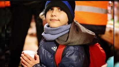 মা-এর চিঠি নিয়ে ১৪০০ কিমি পথ একাকি পাড়ি ১১ বছরের বালকের, ইউক্রেনের ক্ষুদে নায়কের কাহিনি