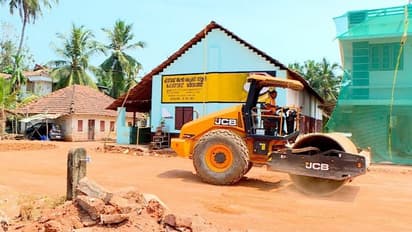 ക്ലാസ്മുറികൾ ദേശീയപാതയ്ക്ക്; കാഞ്ഞങ്ങാട് സ്കൂളിന് 'മരണമണി'