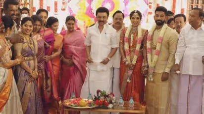 தமிழச்சியின் கணவர் என்னை கைது செய்தார்.. திருமண நிகழ்ச்சியில் சொல்லிக் காட்டிய ஸ்டாலின்.. ஆடிப்போன உ.பிக்கள்