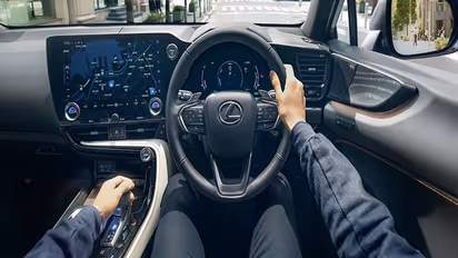 Lexus : ഇന്ത്യന്‍ പ്രവര്‍ത്തനം കൂട്ടാന്‍ ടൊയോട്ടയുടെ ആഡംബര വിഭാഗം