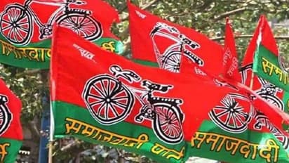 सपा की सरकार न बनने पर आहत हुए युवक ने खाया जहर, अस्पताल में भर्ती