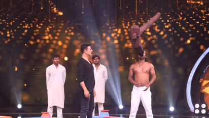 হুনারবাজের মঞ্চ মাতাতে আসছেন বলিউডের আক্কি, সঙ্গে হবে বচ্চন পাণ্ডের প্রমোশন