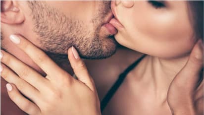 మీలో ముచ్చటైన ‘ముద్దు’ పెట్టే కళ ఉందా? 