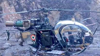 जम्मू-कश्मीर के बांदीपोरा में LOC के पास आर्मी का हेलिकाप्टर क्रैश, मौसम की खराबी हो सकती है वजह