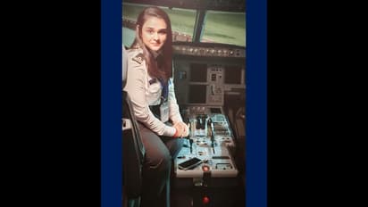 দেশের গর্ব কলকতার মহাশ্বেতা, এই মহিলা পাইলটের হাত ধরেই যুদ্ধ বিধ্বস্ত ইউক্রেন থেকে দেশে ফিরলেন শতাধিক পড়ুয়া