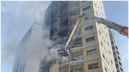 Massive Fire : ദുബൈയില് റെസിഡന്ഷ്യല് കെട്ടിടത്തില് വന് തീപിടിത്തം; 14 മിനിറ്റില് നിയന്ത്രണ വിധേയമാക്കി