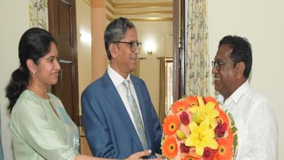 సీజేఐని కలిసిన గోరటి వెంకన్న