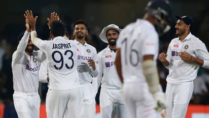 IND v SL 2nd Test: मैच के पहले ही दिन गिरे 16 विकेट, बल्लेबाजों की नाकामी को गेंदबाजों ने धोया