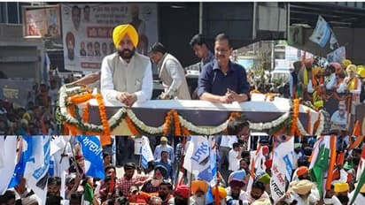 అమృత్సర్లో ఆప్ ర్యాలీ: స్వర్ణ దేవాలయాన్ని దర్శించుకున్న కేజ్రీవాల్