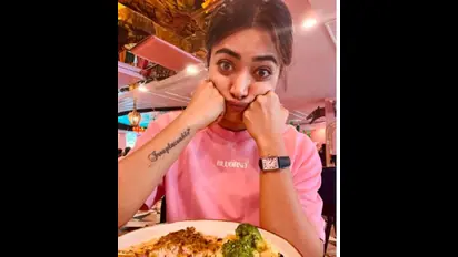 ಯಾವ್ ಡಿಸೈನರ್ ಬಟ್ಟೆ? ರಶ್ಮಿಕಾ ಮಂದಣ್ಣ ಮನೆಯಲ್ಲಿ ಹಾಕೋ ಡ್ರೆಸ್‌ ನೋಡಿ ಎಂದ ನೆಟ್ಟಿಗರು!