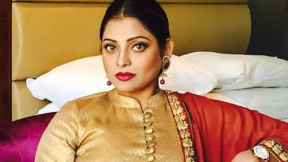 Rupa Dutta Arrest : പുസ്തകമേളക്കിടെ പോക്കറ്റടി ; നടി രൂപ ദത്ത അറസ്റ്റിൽ