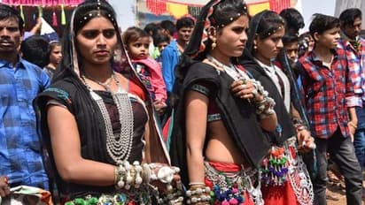 Holi 2022: लड़की पान खाए तो समझो शादी के लिए है राजी, जानिए भगोरिया मेले से जुड़ी खास बातें