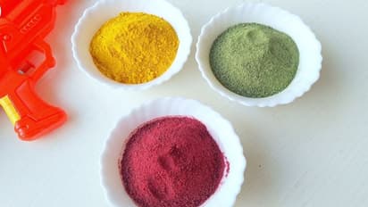 ಕಪ್ಪು, ನೇರಳೆ, ಕಿತ್ತಳೆ.. ನಿಮ್ಮ ರಾಶಿಚಕ್ರದ ಆಧಾರದ ಮೇಲೆ ನೀವು ಧರಿಸಬೇಕಾದ ಬಣ್ಣಗಳಿವು..