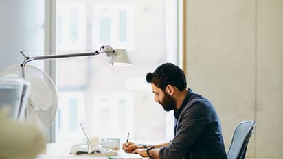 ক্যারিয়ারে ব্যাপক সাফল্য পান এই ৩ রাশির জাতকরা, জীবন সঙ্গী হিসেবে বেছে নিতে পারেন এঁদের