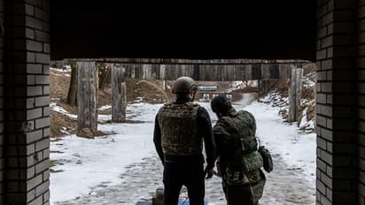 Ukraine Craisis: പുടിനെതിരെ യുദ്ധം ചെയ്യാന്‍ മുന്‍ യുകെ, യുഎസ് സൈനികരും