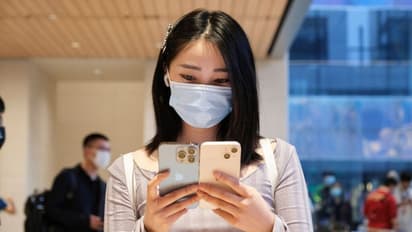 apple ios update:ఇప్పుడు మీరు ఫేస్ మాస్క్తో కూడా ఐఫోన్ ని అన్లాక్ చేయవచ్చు, ఈ సెట్టింగ్ చేస్తే చాలు..