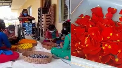 ফুল দিয়ে সুগন্ধি ভেষজ আবির, তাক লাগাল উলুবেড়িয়ার বিশেষভাবে সক্ষম ছেলে-মেয়েরা