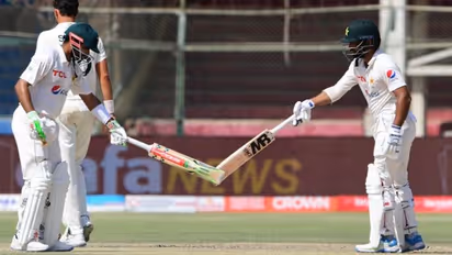 ஆஸி., இதை சத்தியமா எதிர்பார்க்கல..பாபர் அசாம் சதம்; ஷாஃபிக் செம பேட்டிங்!கடின இலக்கை வெறித்தனமா விரட்டும் பாக்