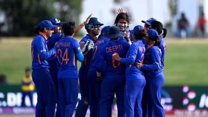 Womens World Cup 2022: झूलन गोस्वामी ने पूरी की 'डबल सेंचुरी', ऐसा करने वाली दुनिया की दूसरी क्रिकेटर