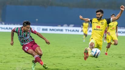 ISL: ആവേശപ്പോരില് ഹൈദരാബാദിനെ വീഴ്ത്തിയിട്ടും എടികെ പുറത്ത്, ഐഎസ്എല്ലില് ബ്ലാസ്റ്റേഴ്സ്-ഹൈദരാബാദ് ഫൈനല്