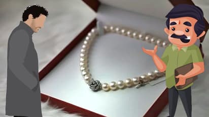 लड़का कीमती हार बेचना चाहता था, दुकानदार ने कहा ‘अभी बाजार मंदा है’ लेकिन ये राज़ की बात लड़के को नहीं बताई