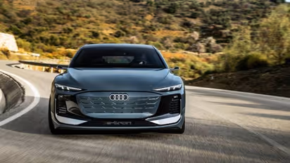 മൈലേജ് 484 കി.മീ, വില 1.18 കോടി; ഈ കിടിലന് വണ്ടിയും സ്വന്തമാക്കി ജനപ്രിയ സൂപ്പര്താരം!