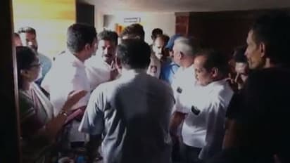 ಸಾಗರದ MDF ಸಭೆಯಲ್ಲಿ ಹೋಯ್ ಕೈ... ಶಾಸಕರ ಬೆಂಬಲಿಗರಿಂದ ಪುಂಡಾಟ?