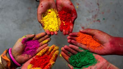 Holi 2022