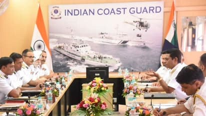 Indian Coast Guard Recruitment 2022: కేంద్ర ప్రభుత్వ ఉద్యోగం కోసం చూస్తున్నారా...అప్లై చేసుకోండి ఇలా...