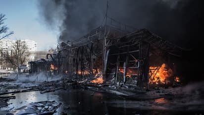 रूस का सैन्य बैरकों पर हमला,100 यूक्रेनी सैनिकों को मौत के घाट उतारा, तबाह बैरकों से 50 से अधिक शव निकाले गए