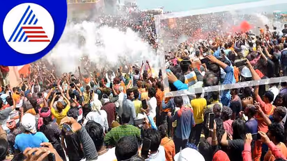 Manikarnika Ghat: ಇಲ್ಲಿ ಬಣ್ಣಗಳಿಂದಲ್ಲ, ಚಿತಾಭಸ್ಮದಿಂದ ಆಡುತ್ತಾರೆ ಹೋಳಿ!