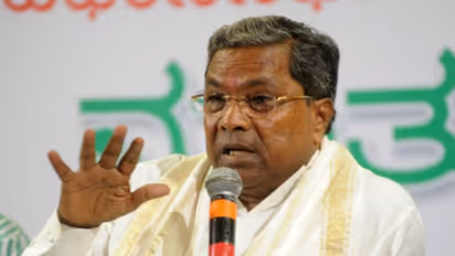 அரசியல்வாதியாகும் மக்கள் செல்வன்... கர்நாடக முன்னாள் முதல்வரின் பயோபிக்கில் விஜய் சேதுபதி..?