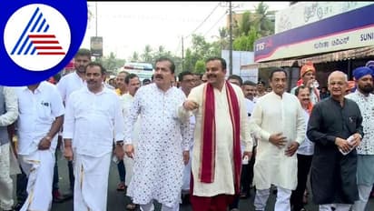 ಉಡುಪಿ ಕಾರ್ಕಳ ಉತ್ಸವ : ಲಕ್ಷಾಂತರ ಜನರಿಂದ ಮೆರವಣಿಗೆ ವೀಕ್ಷಣೆ