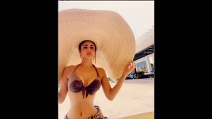 ಬಿಕಿನಿಯಲ್ಲಿ ಕಿಲ್ಲರ್‌ ಪೋಸ್‌ ನೀಡಿದ Mouni Roy