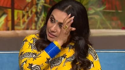 ವಿವಾದಕ್ಕೆ ಕಾರಣವಾದ  Amitabh Bachchan ಜೊತೆಯ Rani Mukerji ಕಿಸ್ಸಿಂಗ್‌ ಸೀನ್‌!