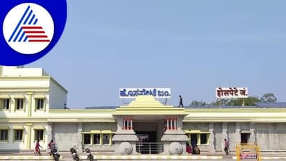 ಹೊಸಪೇಟೆ ರೈಲ್ವೆ ನಿಲ್ದಾಣಕ್ಕೆ ಹಂಪಿಯ ಸ್ಪರ್ಶ: ಪ್ರವಾಸೋದ್ಯಮಕ್ಕೆ ಉತ್ತೇಜನ ನೀಡುವ ಉದ್ದೇಶ